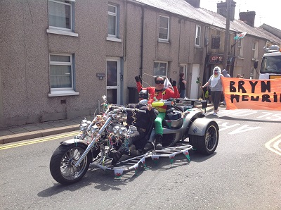 LLANGEFNI CARNIVAL - www.anglesey-hidden-gem.com