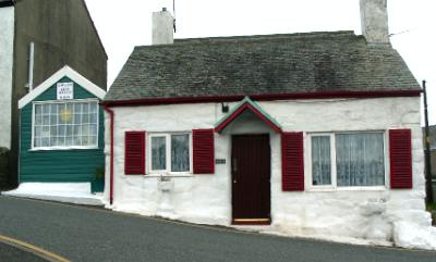 Moelfre Helen's Wool Shop