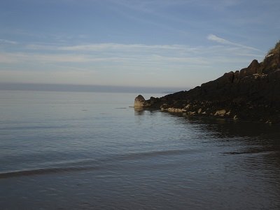 www.anglesey-hidden-gem.com - Shrouded in Mystery Beach