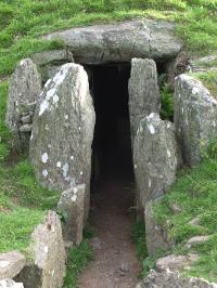 Bryn Celli Ddu Anglesey Monument