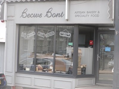 www.anglesey-hidden-gem.com - Llangefni Becws Bont Artisan Baker