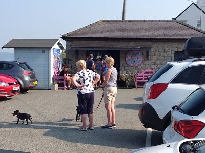 Anglesey-Hidden-Gem.com - Moelfre Beach Car Park Café