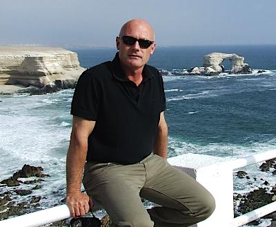 Allan Ginnelli at Antofagasta in Northern Chile<br>Ar ochr Anialwch yr Atacama. 